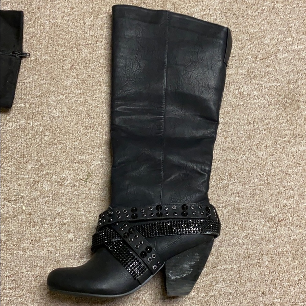 Black boots